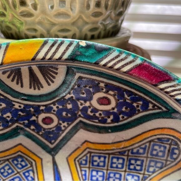 Set of 3 Decorative Plates - Picture 5 of 14